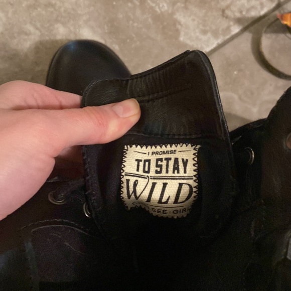 Boots - Picture 5 of 5